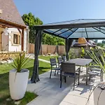Maison Fleurie Hébergement de vacances *