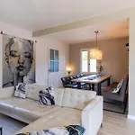 Maison Fleurie Hébergement de vacances *