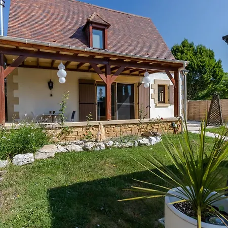 Maison Fleurie Castelnaud La Chapelle